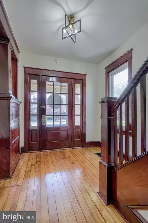 Entry Way - 631 S Broad St, Lititz, PA 17543 photo 3 of 13