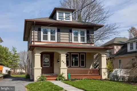 Exterior - 631 S Broad St, Lititz, PA 17543 photo 2 of 11