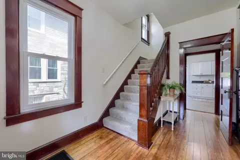 Entry Way - 631 S Broad St, Lititz, PA 17543 photo 11 of 13