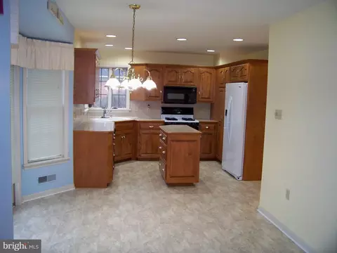 Kitchen - 339 Portland Pl, Lititz, PA 17543 photo 1 of 2