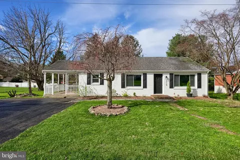 314 Dahlia Rd, Lancaster, PA 17602