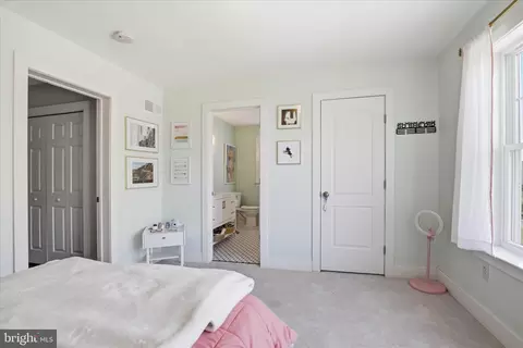 Bedroom - 339 Bowyer Ln, Lititz, PA 17543 photo 6 of 7
