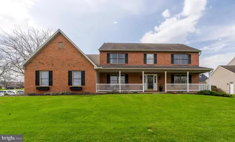 217 Stone Creek Rd, Lancaster, PA 17603