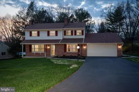 2348 Henbird Ln, Lancaster, PA 17601