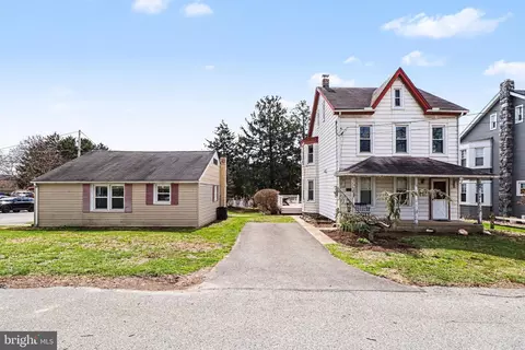 345 E Walnut St, Marietta, PA 17547