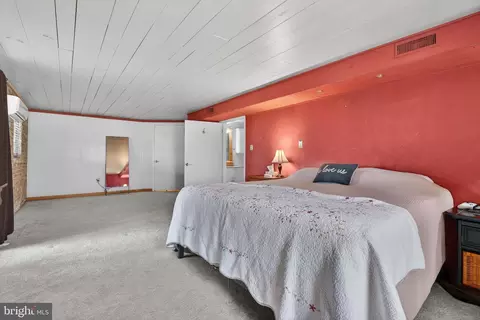 Bedroom - 579 Hi View Dr, Lititz, PA 17543 photo 8 of 10