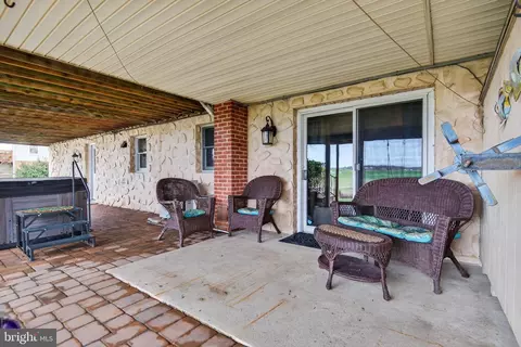 Exterior - 579 Hi View Dr, Lititz, PA 17543 photo 6 of 12