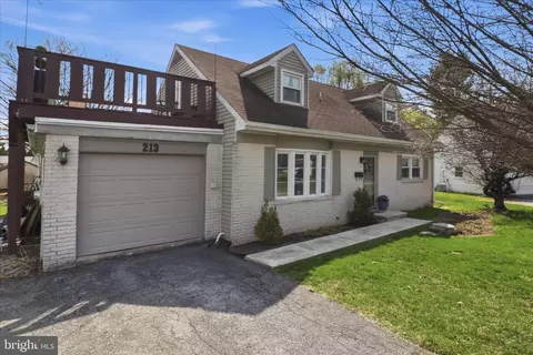 Exterior - 213 Skylark Rd, Lititz, PA 17543 photo 6 of 6