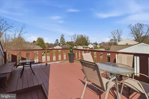 Exterior - 213 Skylark Rd, Lititz, PA 17543 photo 3 of 6