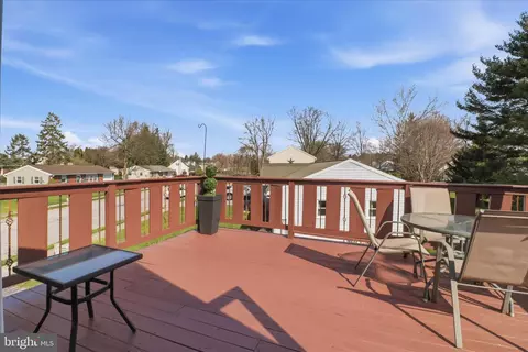 Exterior - 213 Skylark Rd, Lititz, PA 17543 photo 2 of 6