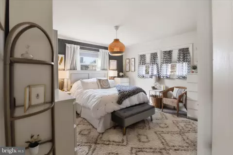 Bedroom - 213 Skylark Rd, Lititz, PA 17543 photo 1 of 10