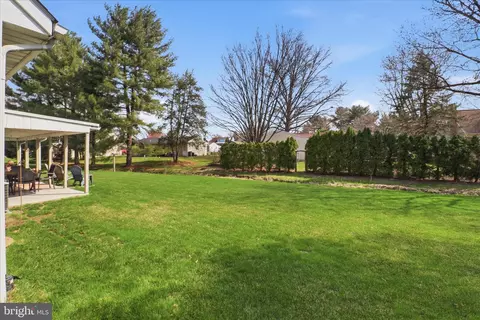 Exterior - 213 Skylark Rd, Lititz, PA 17543 photo 5 of 6