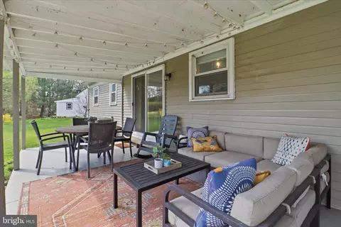 Exterior - 213 Skylark Rd, Lititz, PA 17543 photo 4 of 6