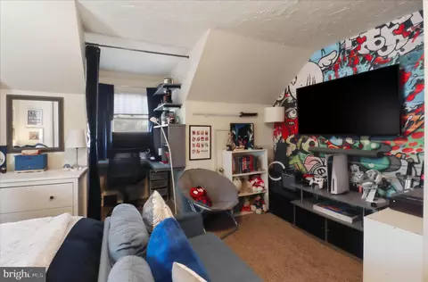 Bedroom - 213 Skylark Rd, Lititz, PA 17543 photo 10 of 10