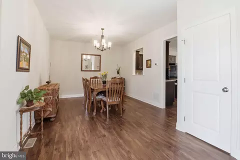 Entry Way - 637 Lititz Reserve Ln, Lititz, PA 17543 photo 5 of 7