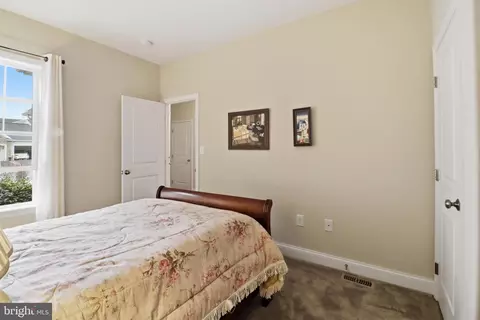 Bedroom - 637 Lititz Reserve Ln, Lititz, PA 17543 photo 5 of 5