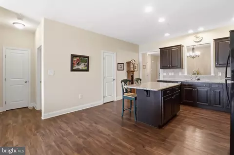 Entry Way - 637 Lititz Reserve Ln, Lititz, PA 17543 photo 4 of 7