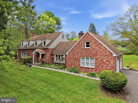 657 Millcross Rd, Lancaster, PA 17601