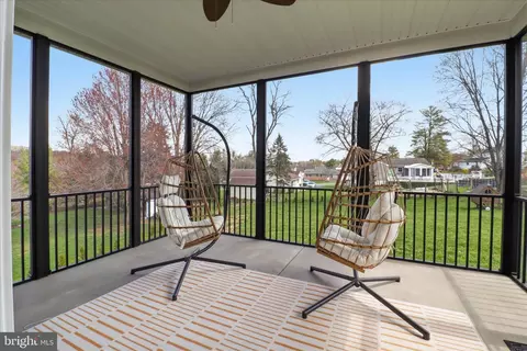 Exterior - 101 Ackley Cir, Lititz, PA 17543 photo 3 of 9