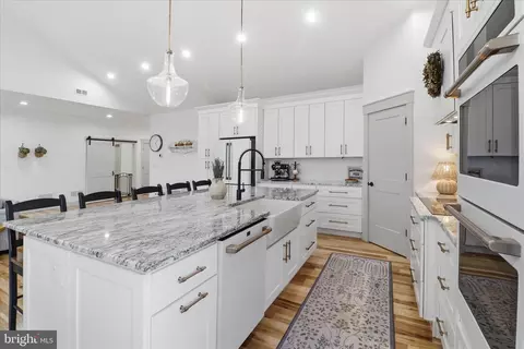 Kitchen - 101 Ackley Cir, Lititz, PA 17543 photo 3 of 3
