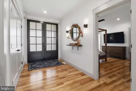 Entry Way - 101 Ackley Cir, Lititz, PA 17543 photo 2 of 10