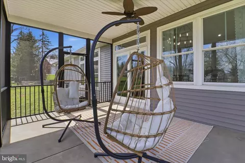 Exterior - 101 Ackley Cir, Lititz, PA 17543 photo 4 of 9