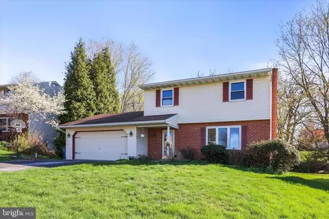 3051 Todd Ln, Lancaster, PA 17601