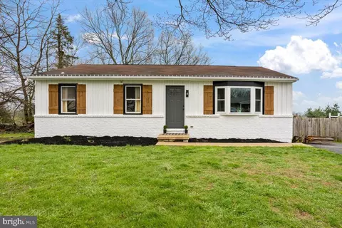 464 W Ridge Rd, Elizabethtown, PA 17022