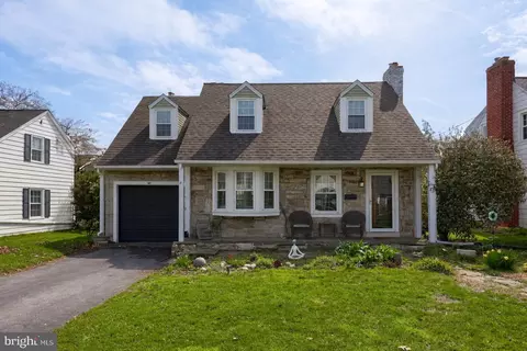 9 Haskell Dr, Lancaster, PA 17601