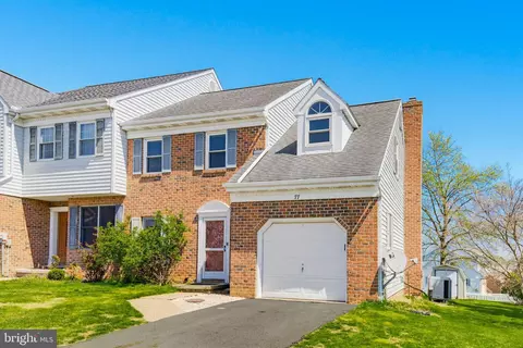 77 Rockford Rd, Mountville, PA 17554