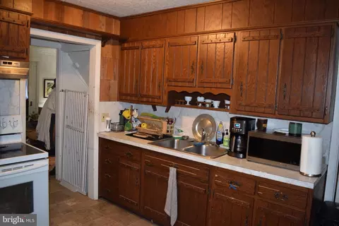 Kitchen - 108 S Spruce St, Lititz, PA 17543 photo 2 of 2