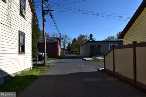 Exterior - 108 S Spruce St, Lititz, PA 17543 photo 3 of 3