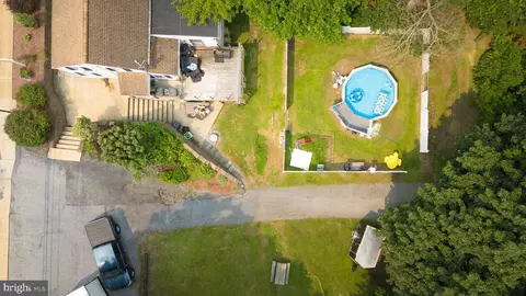 View/Area - 2045 Main St, Lititz, PA 17543 photo 1 of 7