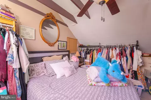 Bedroom - 2045 Main St, Lititz, PA 17543 photo 2 of 2