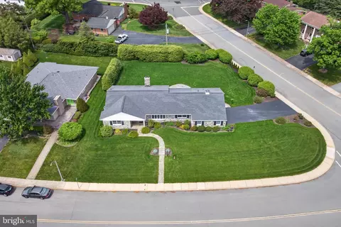 701 Pershing Ave, Ephrata, PA 17522