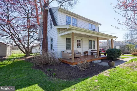 277 Sprecher Rd, Lancaster, PA 17603