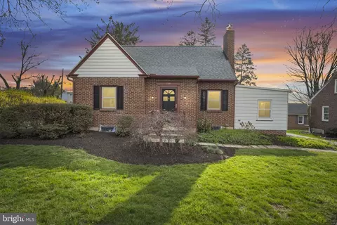 739 Pearl Ave, Manheim, PA 17545