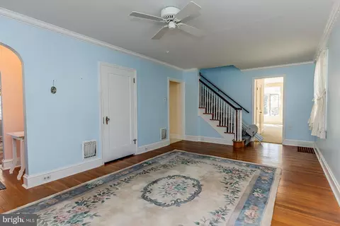 Living - 120 W Third Ave, Lititz, PA 17543 photo 4 of 4