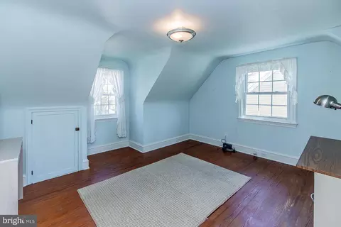 Bedroom - 120 W Third Ave, Lititz, PA 17543 photo 7 of 9