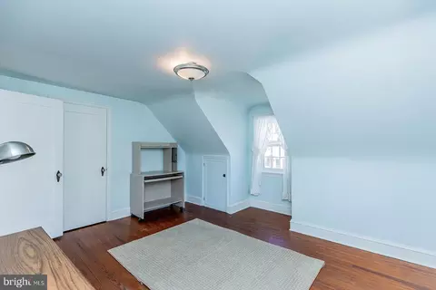 Bedroom - 120 W Third Ave, Lititz, PA 17543 photo 8 of 9