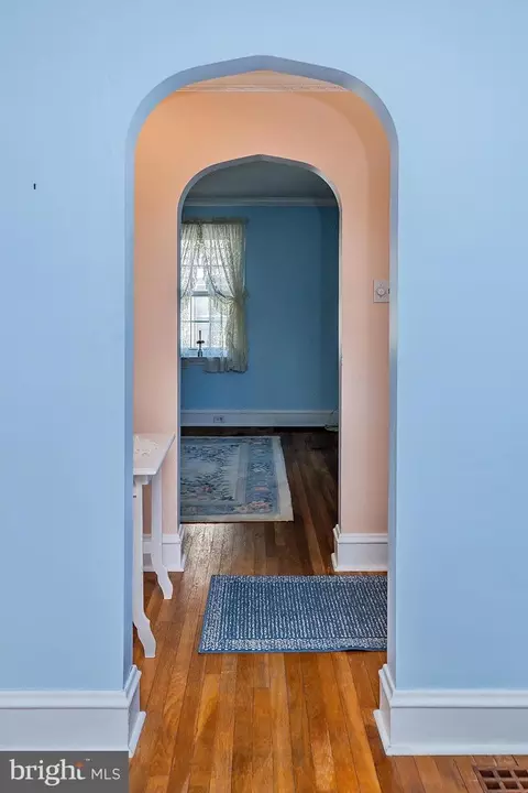 Entry Way - 120 W Third Ave, Lititz, PA 17543 photo 4 of 20