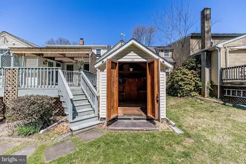 Exterior - 120 W Third Ave, Lititz, PA 17543 photo 8 of 15