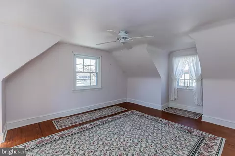 Bedroom - 120 W Third Ave, Lititz, PA 17543 photo 4 of 9