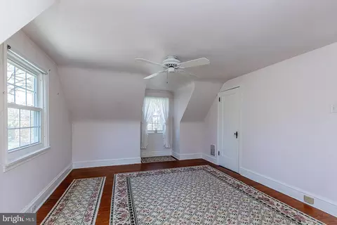 Bedroom - 120 W Third Ave, Lititz, PA 17543 photo 6 of 9