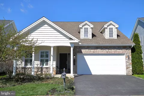 483 Allegiance Dr, Lititz, PA 17543