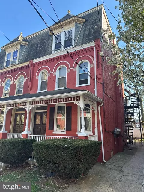 726 1st St, Lancaster, PA 17603