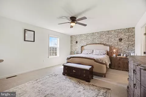 Bedroom - 22 Walton Hill Cir, Lititz, PA 17543 photo 5 of 5