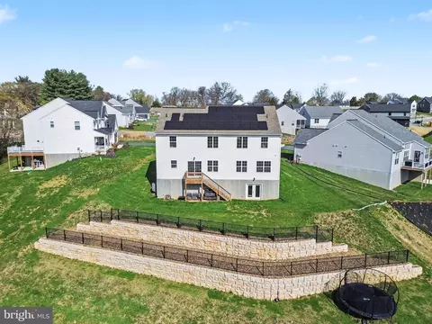 View/Area - 22 Walton Hill Cir, Lititz, PA 17543 photo 3 of 5