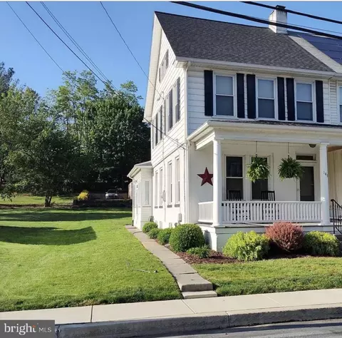 143 E Main St, Brownstown, PA 17508