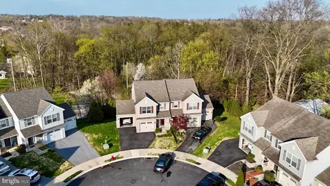 10 Hull Ct, Lancaster, PA 17603